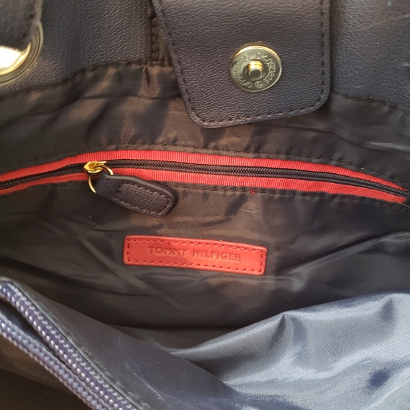 Tommy Hilfiger Purse - Picture 4 of 5